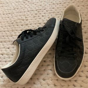 GUCCI Black Logo Sneaker